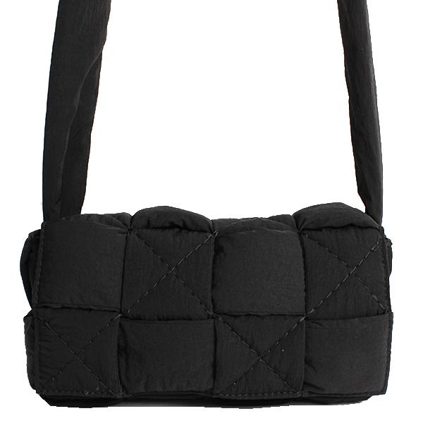 【瀬戸大橋店】 中古 BOTTEGA VENETA | ボッテガヴェネタ ショルダーバッグ マキシイントレチャート パデッド テック カセット ミニ 679763 グリーン 【122】 BOTTEGA VENETA（ボッテガ・ヴェネタ） バッグ ショルダーバッグ パ