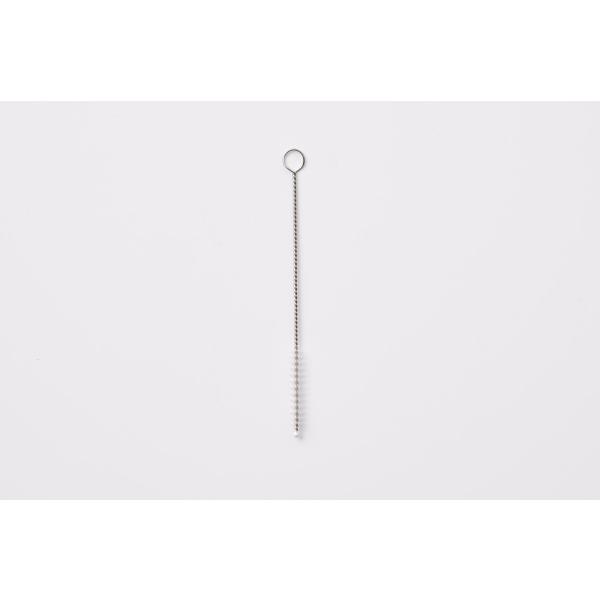 ・鼻ノズルやキャッチャーの細かい箇所の洗浄にお使いいただけます。※誤飲・窒息を防ぐために、お子様の手の届くところには 絶対に置かないでください。