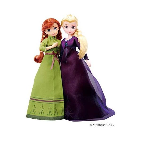 映画『アナと雪の女王２』のエルサとアナのドレスセットです。重要シーンの衣装のナイトガウンで、劇中と同様のデザインです。着せ替えして遊ぶことができます。※ドールは別売りです。【セット内容】エルサ用（ドレス×１、クツ×１、パンツ×１）アナ用（ド...