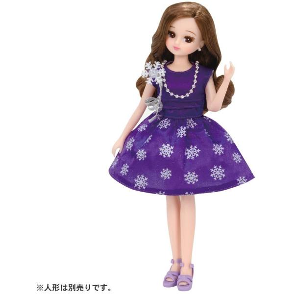雪の結晶をデザインモチーフにした人気の紫色ドレスです。紫色のサンダル一足つき。商品内容 ドレス(1)、クツ(1)、※人形は別売です商品番号: 4904810167983メーカー : タカラトミーブランド: リカちゃんパッケージサイズ: W1...