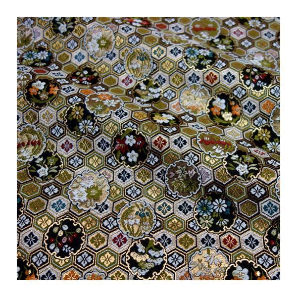 金襴生地 京都西陣織 亀甲花菱地雪輪文 黒 10cm単位 切り売り よさこい 金襴布 金襴 布 和柄 生地 はぎれ 通販 和柄生地 和風 布地 Buyee Buyee Japanese Proxy Service Buy From Japan Bot Online