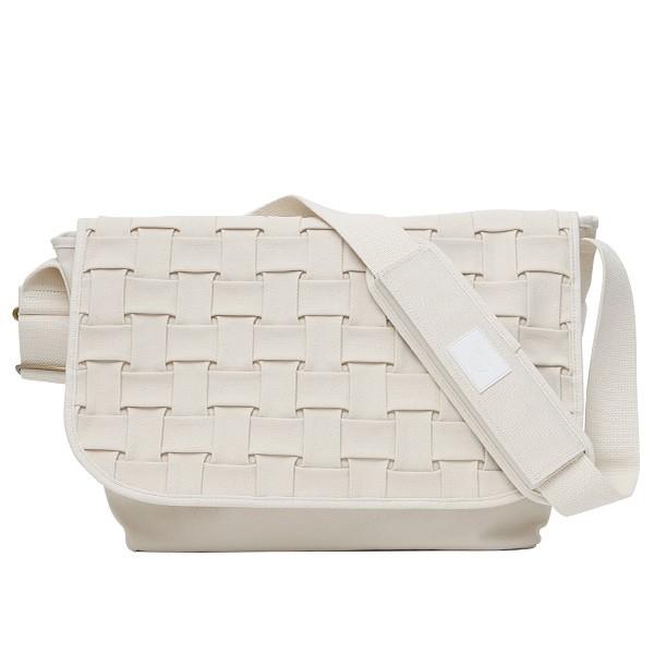 CARRYNEST（キャリーネスト） ショルダーバッグ メッセンジャーバッグ