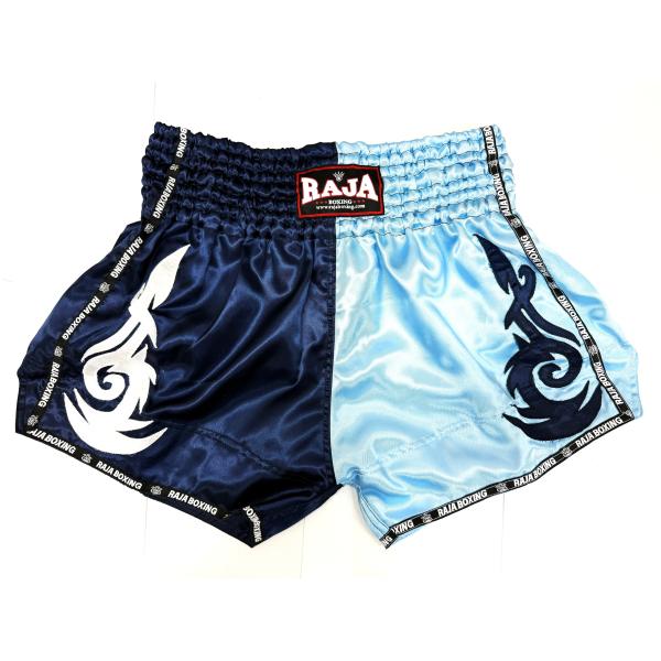 RAJA  ムエタイキックパンツ   ラジャ　2Sサイズ　紺水色大人気のRAJAパンツ！男女問わず着用可能です！サイズ：2S　（体重３６−４２ｋｇ）素材：サテン＊対象、幼児〜小学校低学年個人差がございますので、お客様ご自身でサイズのご判断を...
