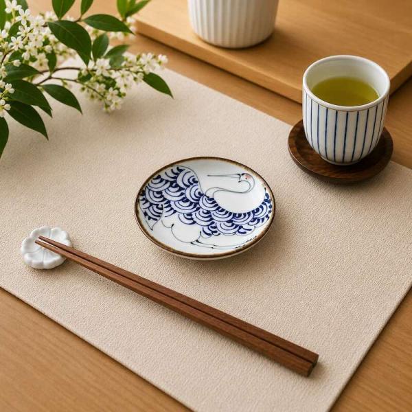 kotohogi 豆皿 鶴 おしゃれ 小皿 手描き 波佐見焼 日本製 縁起物 正月