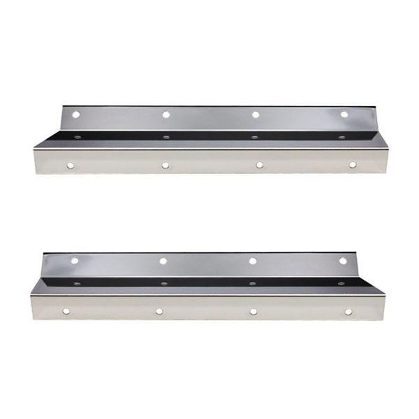 ■名称:泥除け巻き込み防止用板　２ｔ車用　幅400/430ｍｍ■製品特徴●泥除け取付け位置を50ｍｍオフセット!!　泥除け巻き込み防止板に２ｔ車用幅400ｍｍタイプの登場！●２ｔ車のリヤフェンダー幅が400ｍｍの車両に430ｍｍの泥除けがピ...