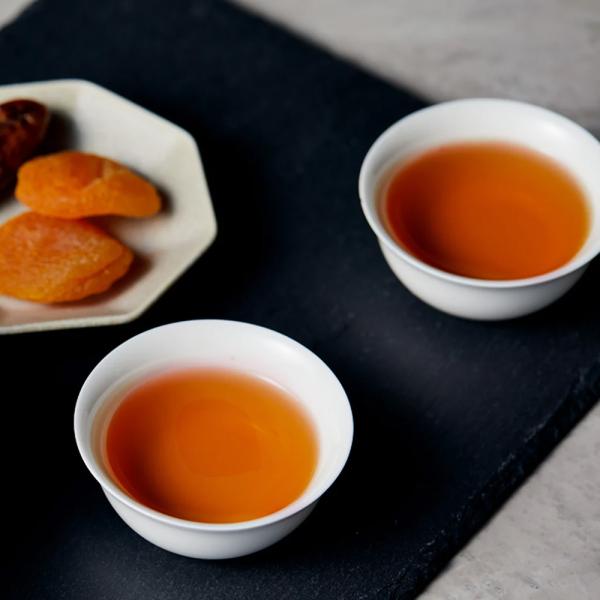 幾度も焙煎を重ねることで生まれる深い芳醇な焙煎香、どっしりと安定した風味に微かな果実香を帯びた烏龍茶。[製産地]インド・ダージリン・マカイバリ農園[内容量]15g[発酵度]半発酵[特徴]インド烏龍茶[標準的な淹れ方茶葉の量]4g[一煎目の標...