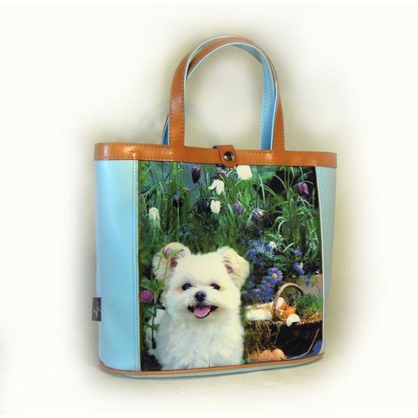 1番使いやすいサイズでレベルの高い作り！底は楕円、玉縁付。サイズ（横上30/下26×高さ24×幅11cm）◆本体表地　レザー（合皮）　※写真はレザー（合皮）スカイブルー◆プリント両面可能（２枚の写真）＋\2500◆口元かぶせホック◆革使用箇...