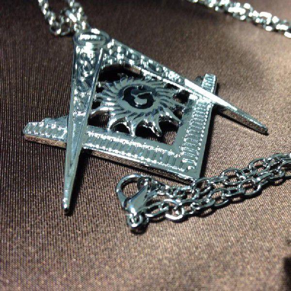 フリーメイソン ロゴ ネックレス ラージ 秘密結社 Freemasonry シルバー Mn 68 S Tomine 通販 Yahoo ショッピング