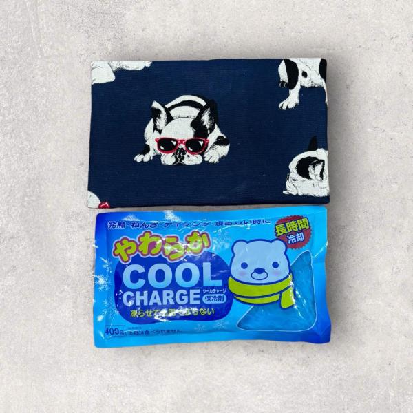 フレンチブルドッグ　アイスノン　アイス枕　400gの固くならない保冷剤入り！カバーは中に片面起毛の布と二重にして作ってます。カバーサイズ26×16cm保冷剤24×16cm保冷剤は一個付属しますが、追加一個300円で対応いたします。※大柄の生...