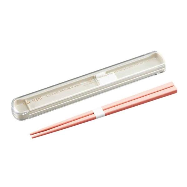 ヒノキの木粉と融合したプラスチックの箸を使用した箸・箸箱セット。箸に天然抗菌効果があるひのきぷらを使用しています。お箸からやさしい木の香りがします。※使用するうちに香りは薄れてきます。ケースにシリコンパーツが付いているので、持ち運び時に音が...