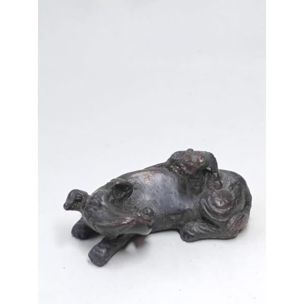 銅製文鎮象と獅子】166g 90年代仕入 布箱入 単品 筆置き 文鎮 銅製