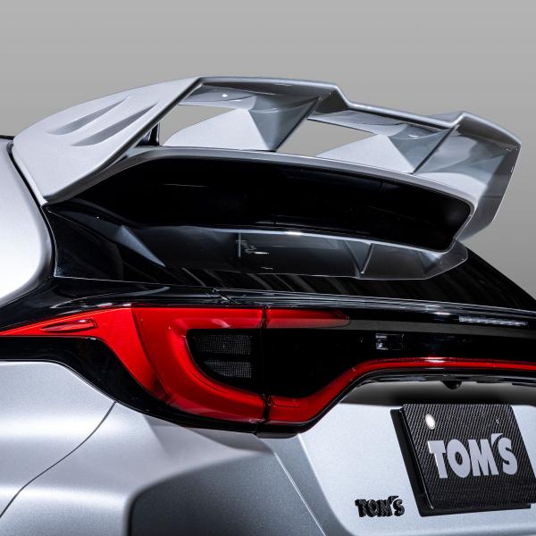 TOM'S（トムス） GRヤリス 後期型 リヤルーフウイングホワイト 車用品