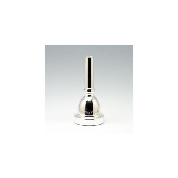 マウスピースに一般的な真鍮を採用したスタンダードシリーズ。多彩なラインナップからお気に入りの一本を見つけてください。Bb管やC管などに最適なモデルで、オールラウンドタイプ。ムラのない落ち着いた音で響き、豊かな大音量が得られる。67C4リム内...