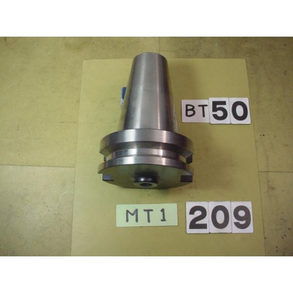 BT50番の　日研製の　テーパーシャンクホルダーの 中古品です。型式は　BT50-MTA1-45です。MT1シャンクのテーパードリルやリーマなどで使用できます。写真現状有姿渡しでご入札ください。 BT50-209