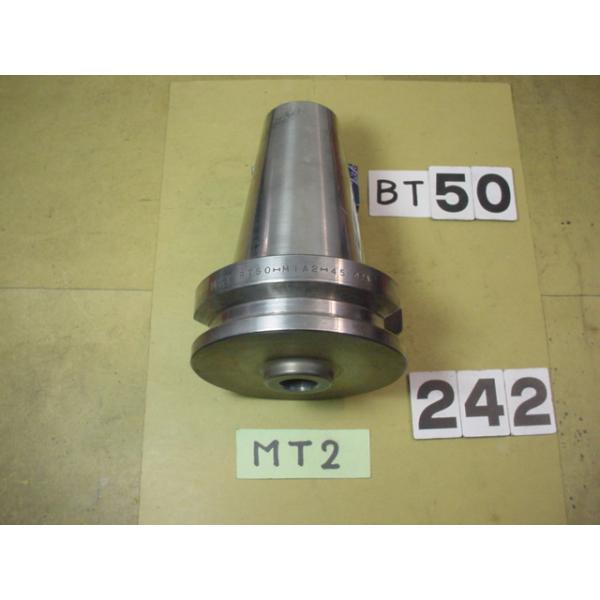 BT50番の　テーパーシャンクホルダーの 中古品です。型式は　BT50-MTA2-45です。MT2シャンクのテーパードリルやリーマなどで使用できます。写真現状有姿渡しでご入札くださいBT50-242