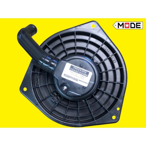 デリカD5　ブロアモーター（ヒーターモーター）とカバーセット　純正新品 三菱（MITSUBISHI） 【MODE】デリカD5 ブロアモーター（ヒーター