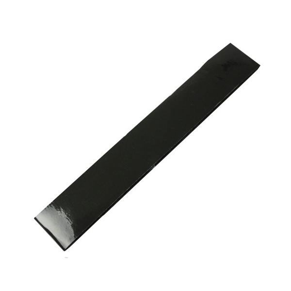 【特徴】振動・衝撃が手に伝わるのを防ぎ、疲労を軽減します。テープ表面のミクロの穴が汗を素早く吸収し、滑りを防ぎます。【用途】ハンマー・レンチ等の工具やラケット・ゴルフ・釣り竿等の滑り止め。【仕様】●薄手タイプ。●色：ブラック。●長さ：105...