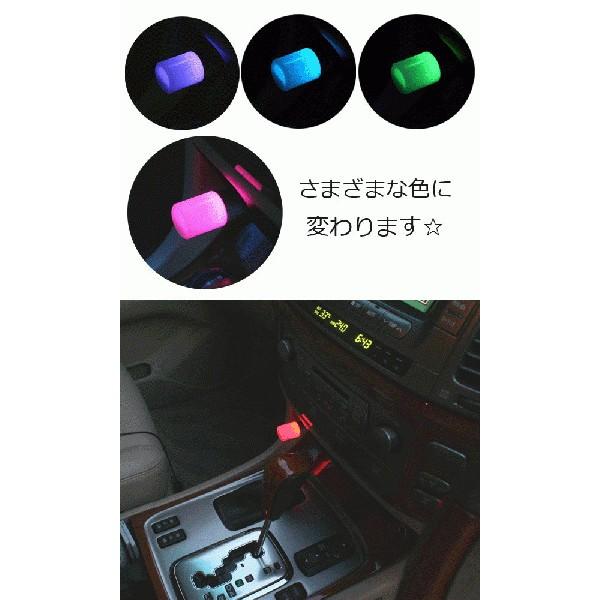 車用 アロマディフューザー お試し用アロマオイル付属 7色に光るledライト付き シガーソケット電源 Dc12v 車載用品 カーインテリア ドライブアロマ Buyee Buyee Japanese Proxy Service Buy From Japan Bot Online