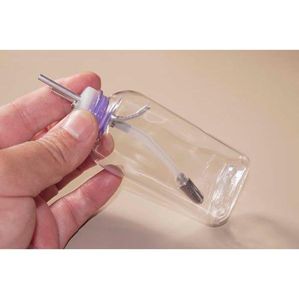 トップモデルオリジナル商品グロー燃料用の燃料タンクです。特殊シリコン製キャップ構造により、プレッシャーなどによる高圧に耐えられる設計になっています。(ガソリンにはご使用いただけません。）容量　60cc長さ L　80mm高さ H　42mm幅 ...