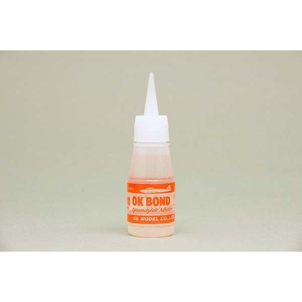 ＯＫボンドは、模型の製作、修理のために開発した接着剤です。低粘度・高速硬化型タイプ硬化後も弾性を保ち、衝撃に強いのが特徴です。ツーリングカーやバギーのホイルとゴムタイヤの接着に最適です。硬化後も固くなりすぎないのでカッターナイフなどで削るこ...