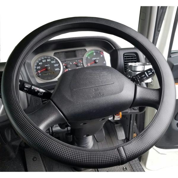 【商品名】トラック用ハンドルカバー ネオフィットカーボン 2t車 (40〜41cm) ML/LM [7726695]【商品説明】■ゴムリングを使わない新構造ハンドルカバー■太くならない！■取付簡単！【各種仕様】■入数：1個■品番：77266...