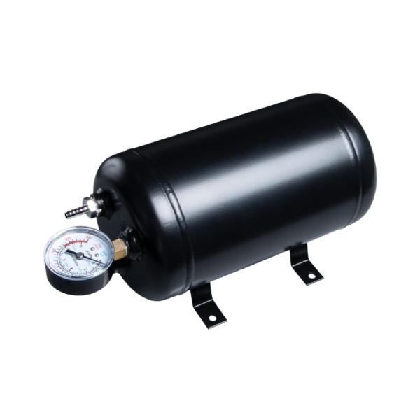 【商品名】ジェットイノウエ エアータンク 2.5L ブラック スチール 505928【商品説明】■エアホーン用エアータンク■エアホースは高圧ゴムホース（内径6ｍｍΦ）用と付属で高圧ナイロンチューブ用のニップル付き【各種仕様】■メーカー：ジェ...