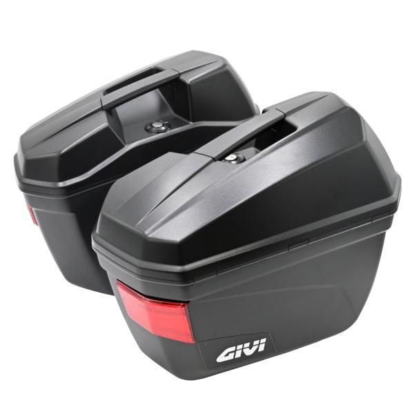 ■送料　【本州/四国/九州：1530円】【北海道：1930円】【沖縄：3070円】【※離島：別途見積もり】【商品説明】GIVI E22Nは、スマートでスタイリッシュなパニアケースです。「OPEN」「RELEASE」「CLOSE」の3ポジショ...