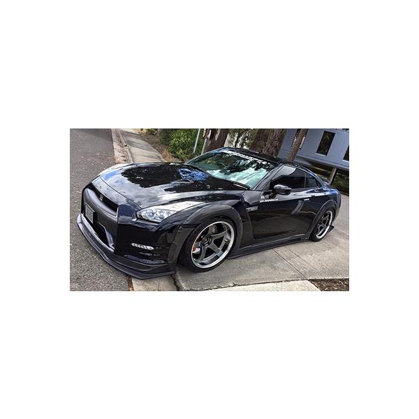 GT-R R35 (2011-2016) サイドステップwithボトムライン FRP製 : エアロ