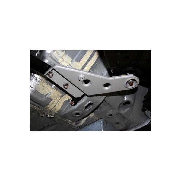 GT-R R35 ���C���t�H�[�X �{�f�B�u���[�X