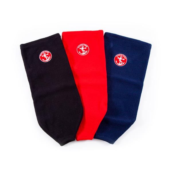 ■フェンダーによる汚れから船体を守るカバーインターコム SシリーズフェンダーのS-1サイズ用フェンダーカバー。重厚なポリエステル製生地を使用してるので艇のハルをしっかりとプロテクトするだけではなく、フェンダーをUVからしっかりと守り、フェン...