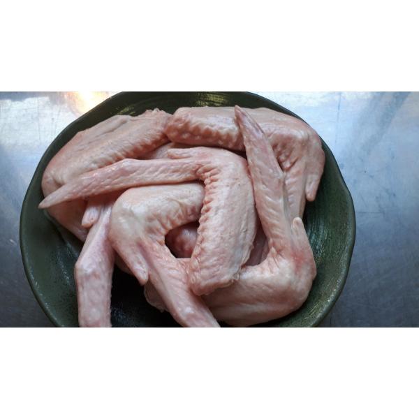 身は少ないですがコラーゲンたっぷりです。じっくりコトコト美味しいスープ。洗ってからお使いください。ガチ中華！・