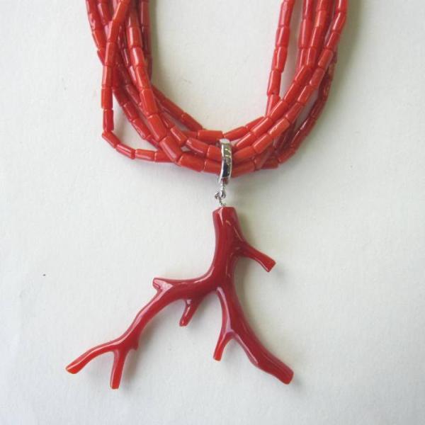 日本 高知産血赤珊瑚 枝 ペンダント イタリア産赤珊瑚枝 6連