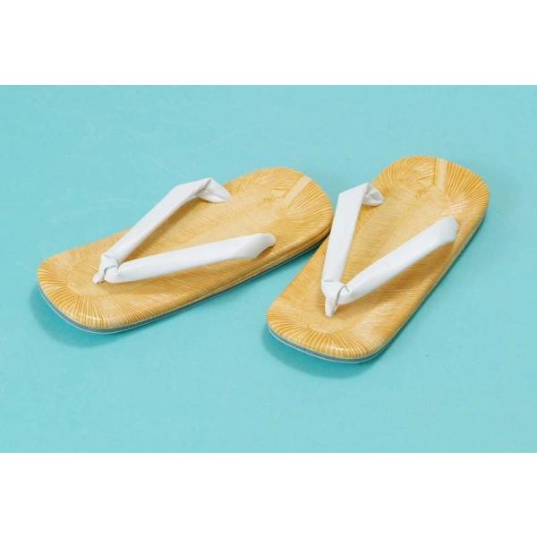 ライト底雪駄（せった）約23cm（実寸）（実寸は商品によって誤差がございます）幅　　　約9cm高さ　　約1.5cm色は画像と実物に誤差がございます予めご了承くださいませ