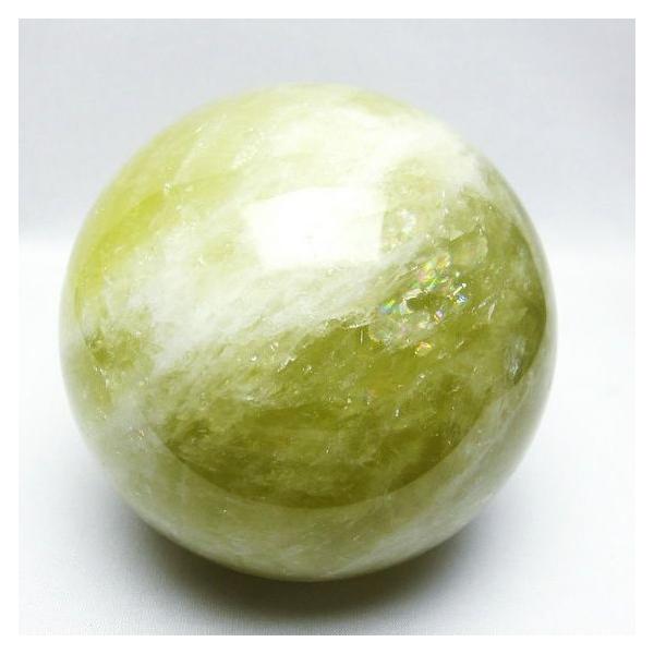 2.2Kgシトリン丸玉121mmの魅力と楽しみ方