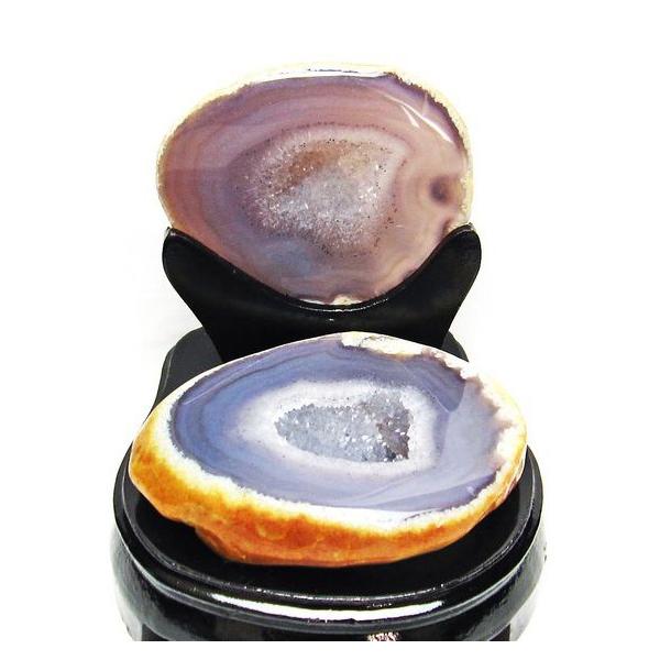 1.7Kg トレジャーメノウ 原石 置物 ジオード 風水 台座付属 一点物