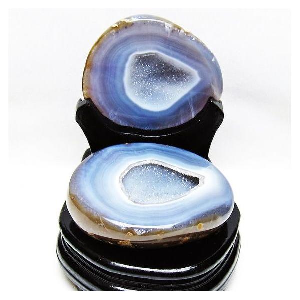 1.2Kg トレジャーメノウ アゲート 台座付属 原石 置物 一点物 送料無料