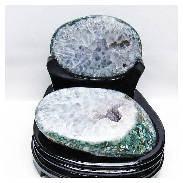 1.7Kg トレジャーメノウ アゲート ジオード 台座付属 一点物 送料無料