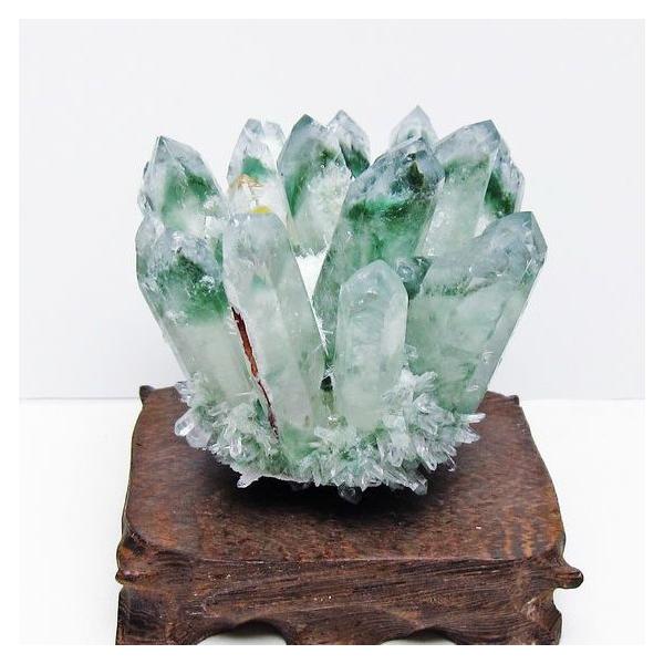 ✳️専用✨キラキラ輝く特大クラスター✨水晶クラスター 天然石 パワーストーン 原石 緑水晶 クラスター 原石 台座付属 一点物 182-7482 : 天然石