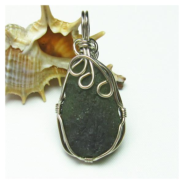 モルダバイト ペンダント 鑑別書付属 送料無料 一点物 199-104