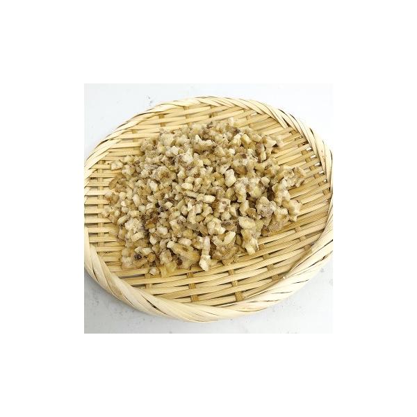 ◇商品名：冷凍椎茸 神栄 刻みしいたけ 500g 業務用◇ポイント：5mm×5mmに刻んだ商品です。医療食向けにもご使用いただけます。◇最終加工地：中国◇主要原材料：しいたけ◇内容量：500g◇調理方法：凍ったまま、加熱注意:●パッケージな...