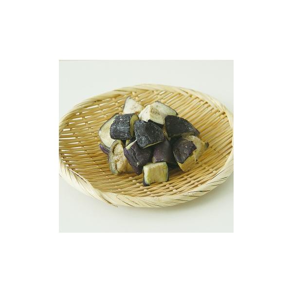 ◇商品名：冷凍野菜 揚げ茄子乱切り 1.5kg 業務用カット野菜◇ポイント：新鮮な茄子を軽く油通しして急速凍結しました。カット済みですので麻婆や煮びたしなどに、旬の味をいつでも楽しめます。◇最終加工地：中国◇主要原材料：茄子(中国)、パーム...