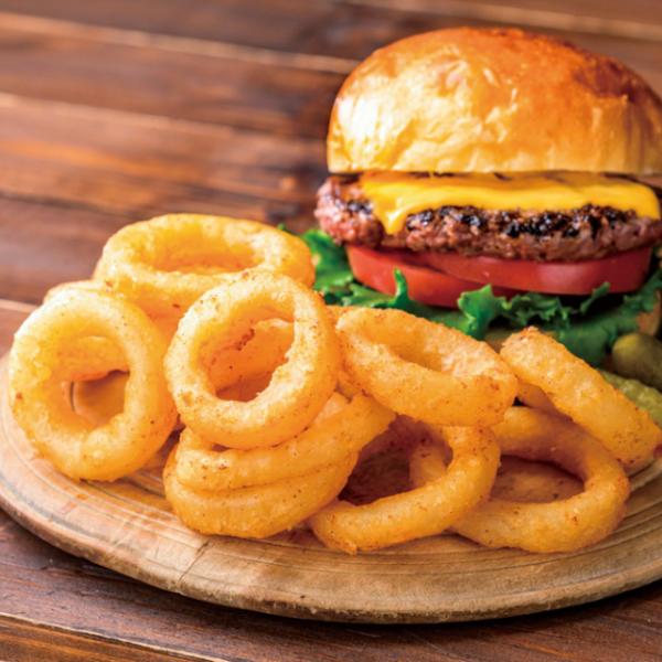 ビール風味の衣でサクッとした食感◇最終加工地：オランダ◇主要原材料：たまねぎ、衣(小麦粉、ビール、米粉、糖類、食塩、酵母、香辛料、植物油脂)、揚げ油(ひまわり油)◇内容量：500g◇調理方法：約180℃3分油調注意:●パッケージなどは変更に...