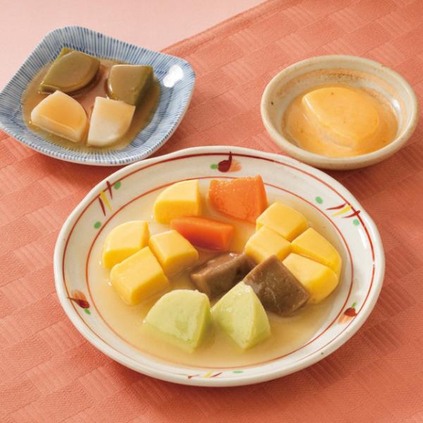 飲み込みが難しい方向け、ムース食冷凍おかずセットです。具材「たまご、枝豆、椎茸、にんじん」、副菜「里芋と昆布の照り煮」「カリフラワーの明太マヨサラダ」。付け合せ「たまご、枝豆、椎茸、にんじん」、副菜「里芋と昆布の照り煮」「カリフラワーの明太...