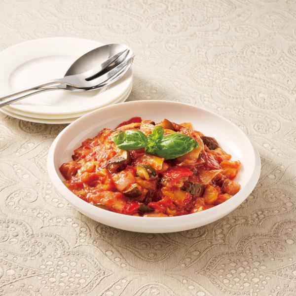 南フランスの郷土料理、ラタトゥイユを手間なくご提供いただけます。◇最終加工地：日本(宮崎)◇主要原材料：野菜(たまねぎ、ズッキーニ、赤ピーマン、黄ピーマン、なす)、トマト・ピューレーづけ(イタリア製造)、トマトピューレー、ワイン、植物油脂、...