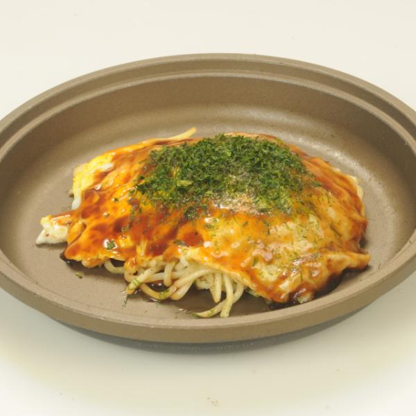 鉄板で職人が焼き上げたお好み焼きを、そのままの形で急速冷凍。本場、広島の味がお手軽に召し上がれます。◇最終加工地：日本(広島)◇主要原材料：キャベツ(国産)、中華そば(小麦粉、食塩、小麦蛋白)、卵、小麦粉、豚肉、もやし、天かす、かつお削りぶ...