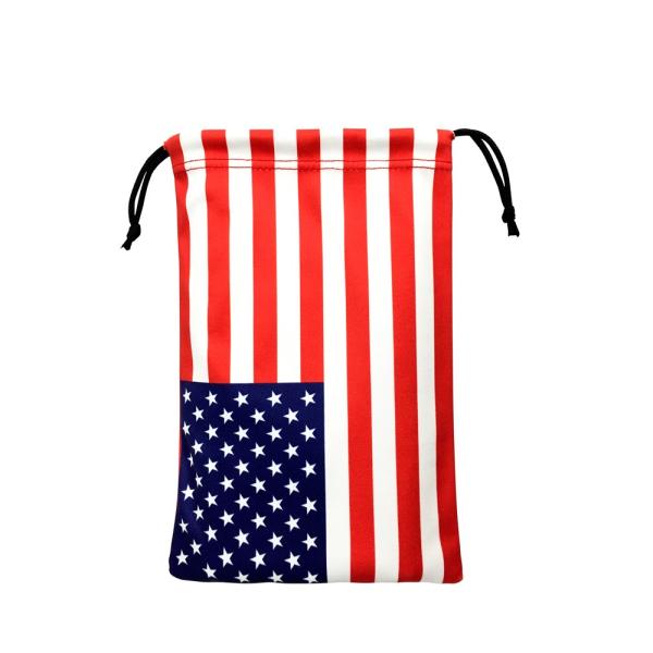 メガネ拭きと同じマイクロファイバー素材を使用しているのでメガネ入れやスマートフォンポーチとしてお使い頂けます。デジカメやコスメ等、ちょっとした小物入れにも便利なポーチです。【基本仕様】■サイズ：（約）115×180mm ■生地：マイクロファ...