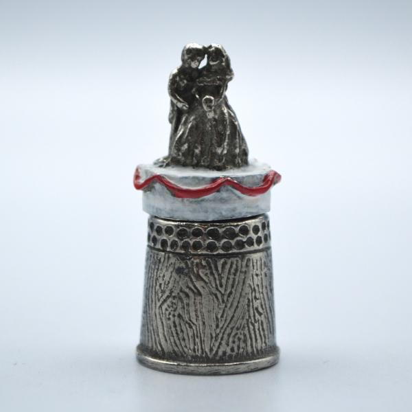 s[^[ wʂ EFfBOP[L p Rowena EB[i