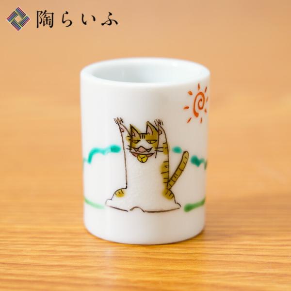 商品名：(九谷焼)九谷ハブラシスタンド ねずみと猫/みやもとともみ＜日常で彩りを楽しむ＞歴史ある伝統の九谷焼の美しさを、身近に感じられるハブラシスタンドです。口径が広く安定しているため、2本の歯ブラシや小型の電動歯ブラシ、カミソリも立てられ...