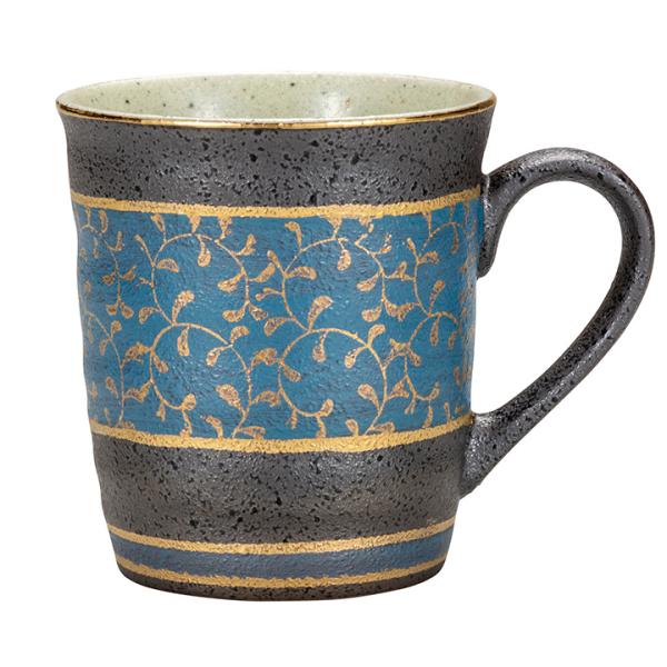 商品名：九谷焼 マグカップ 金唐草＜約360年続く歴史ある、九谷焼の世界＞九谷焼の特徴は、「呉須（ごす）」とよばれる藍青色で線描きし、「五彩」とよばれる、赤・黄・緑・紫・紺青の5色での絵の具を厚く盛り上げて塗る彩法です。絵柄は大胆な上絵付け...