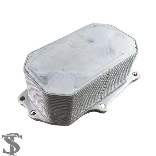 並行輸入品 エンジンオイルクーラーサーブ 9-3 9-5 9-4X キャデラック SRX 2.8L 12572837